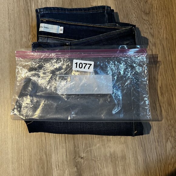 NWT Levis Women's Mid Rise Skinny Jeans Dark Wash Denim Classic Style size 10 - Picture 13 of 14